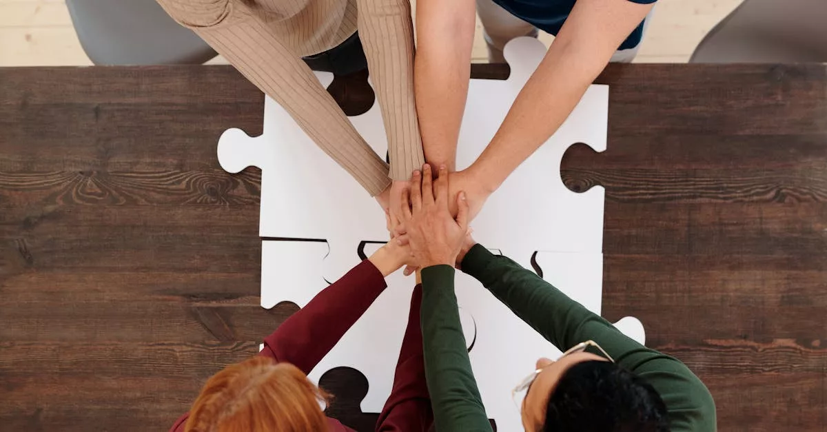 découvrez comment les synergies entre équipes, compétences et idées peuvent booster votre innovation et améliorer votre performance. explorez des stratégies efficaces pour créer un environnement collaboratif et productif.