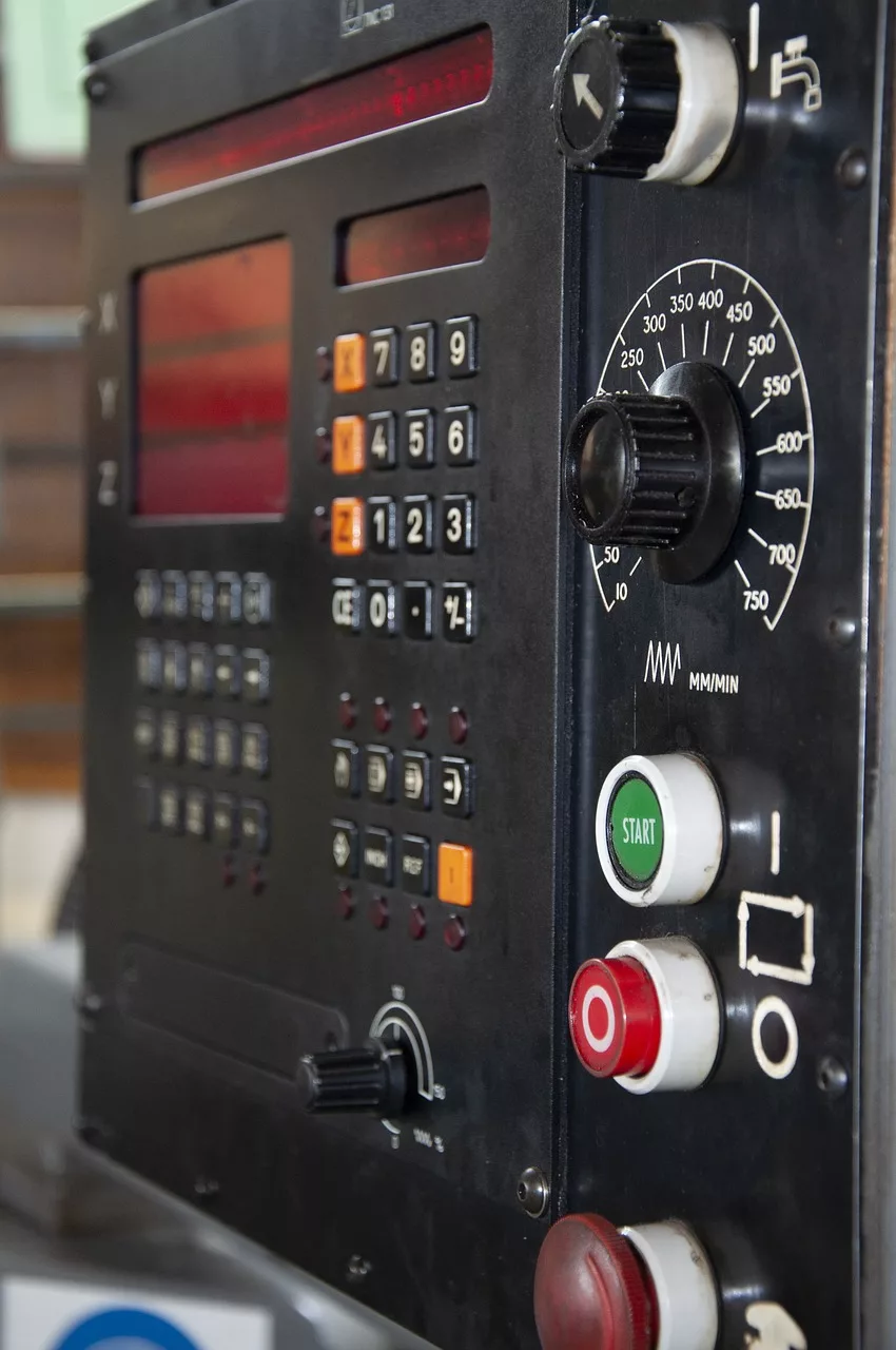 découvrez le monde du cnc (contrôle numérique par ordinateur) : technologies, applications et innovation dans l'usinage. apprenez comment le cnc révolutionne la fabrication et augmente la précision et l'efficacité des processus industriels.
