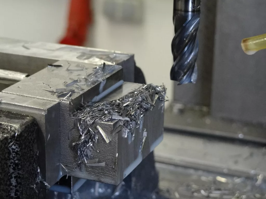 découvrez l'art du machining, un processus essentiel en usinage qui transforme des matières premières en pièces précises grâce à des techniques avancées. explorez les méthodes, outils et applications pour optimiser votre production et améliorer la qualité de vos produits.